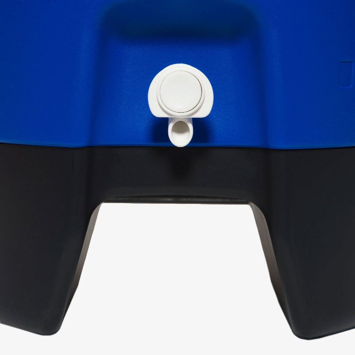 sport-5-gallon-roller-water-jug-o5 42115-sport-5-gallon-roller-water-jug-majestic-blue-detail.jpg