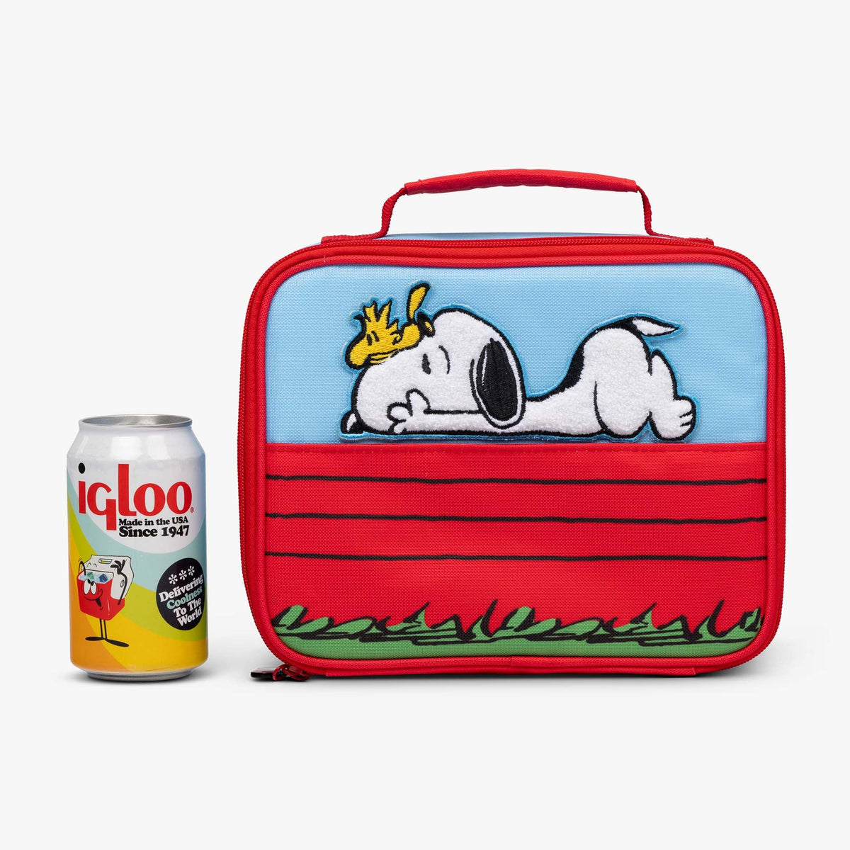 snoopy-s-doghouse-horizontal-lunch-cooler-bag-m2 00028034-P.jpg