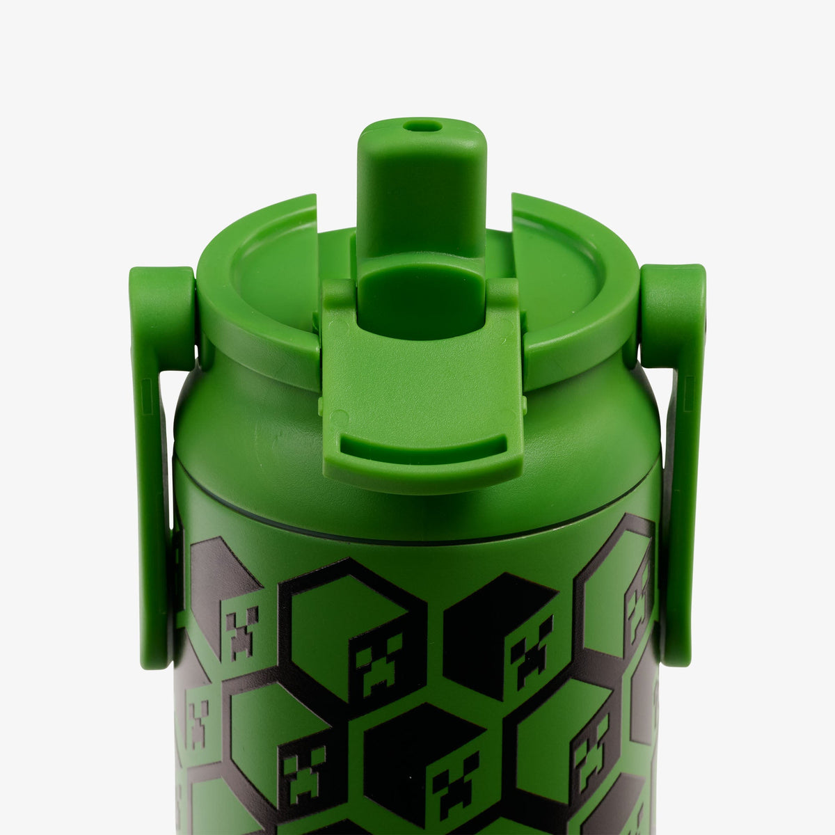 minecraft-creeper-glow-in-the-dark-20-oz-bottle-u6 00071605-L2.jpg